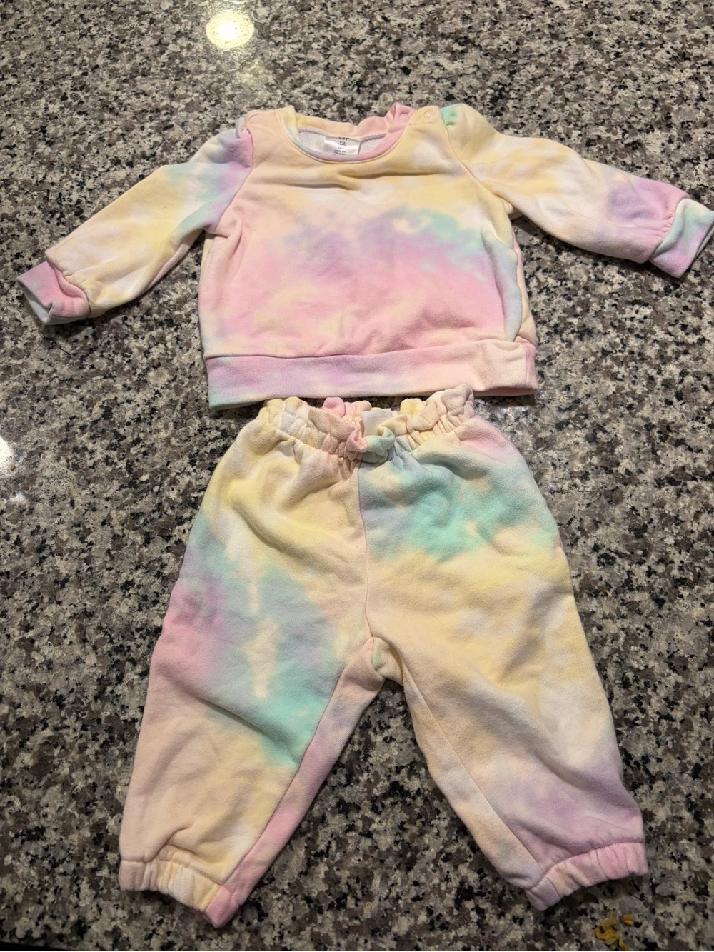 GAP Toddler Tie-Dye Sweatshirt & Joggers - Pastel Pink Yellow Blue